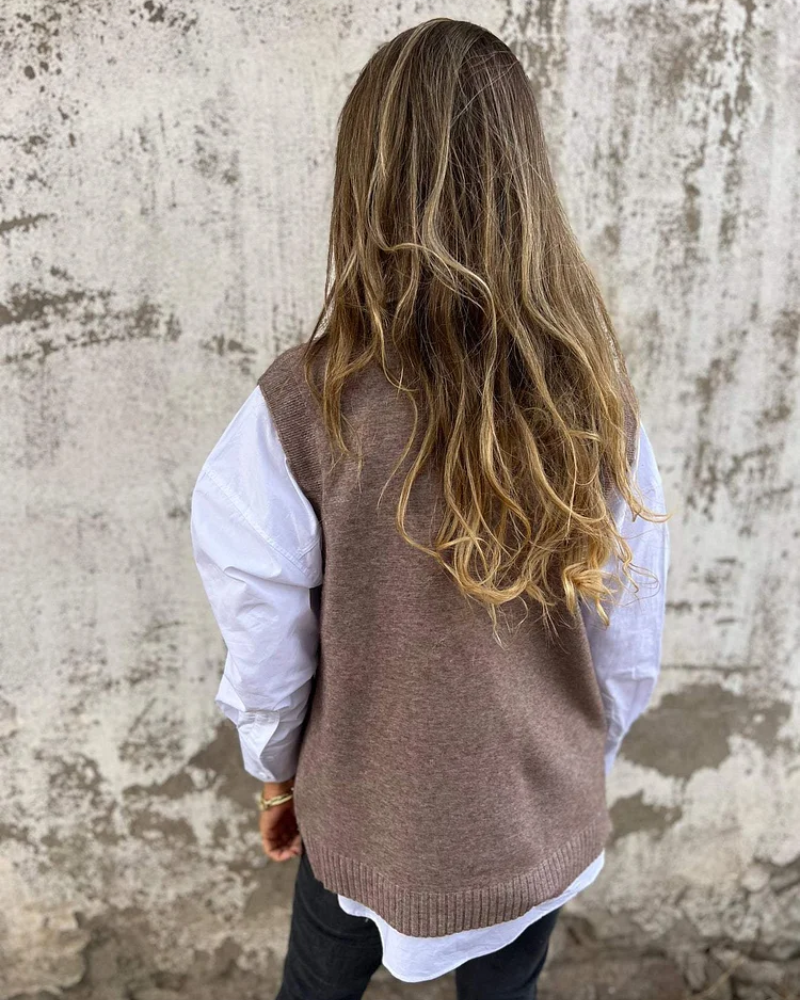 Veyonne | Knit Sweater Vest