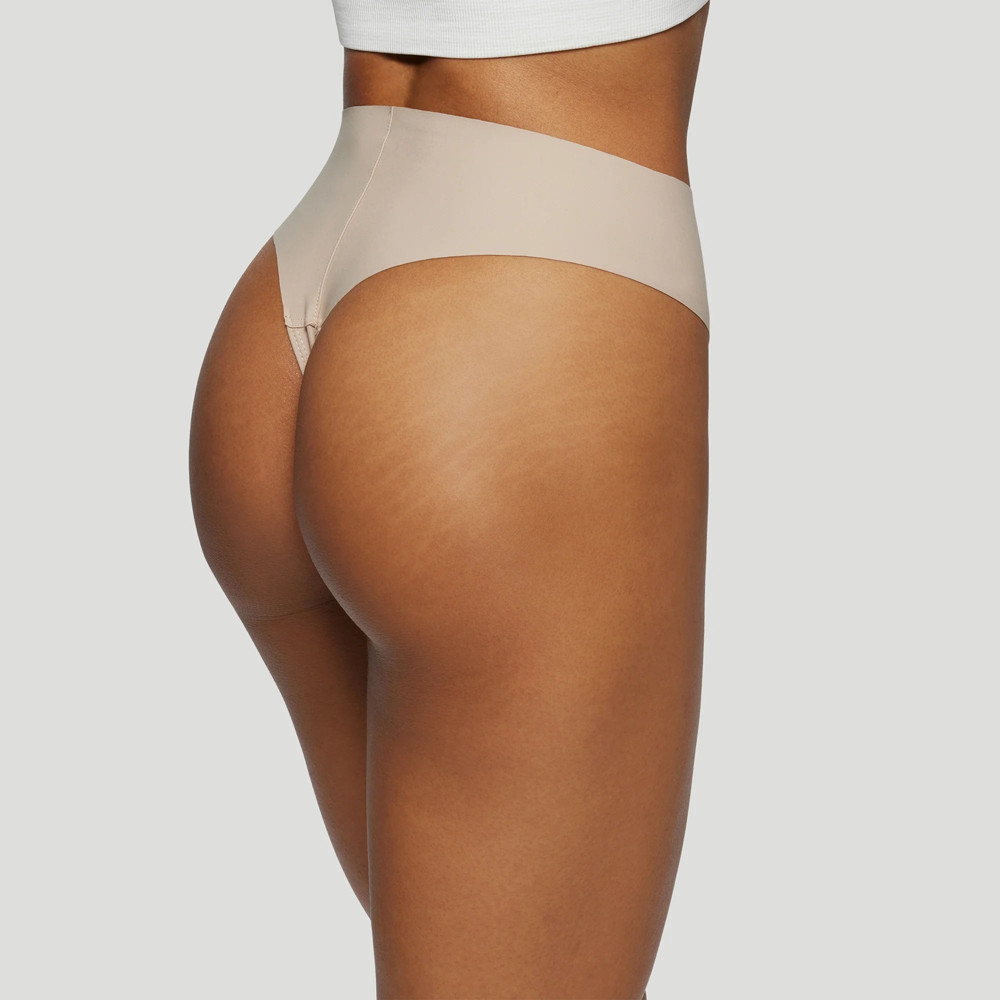 Invisible Seamless Thong Highrise