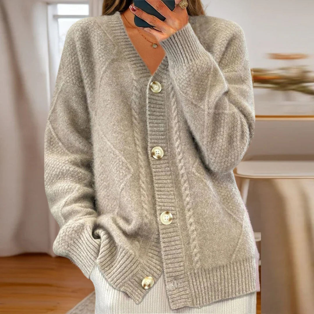 Leona | Cable-Knit Cardigan