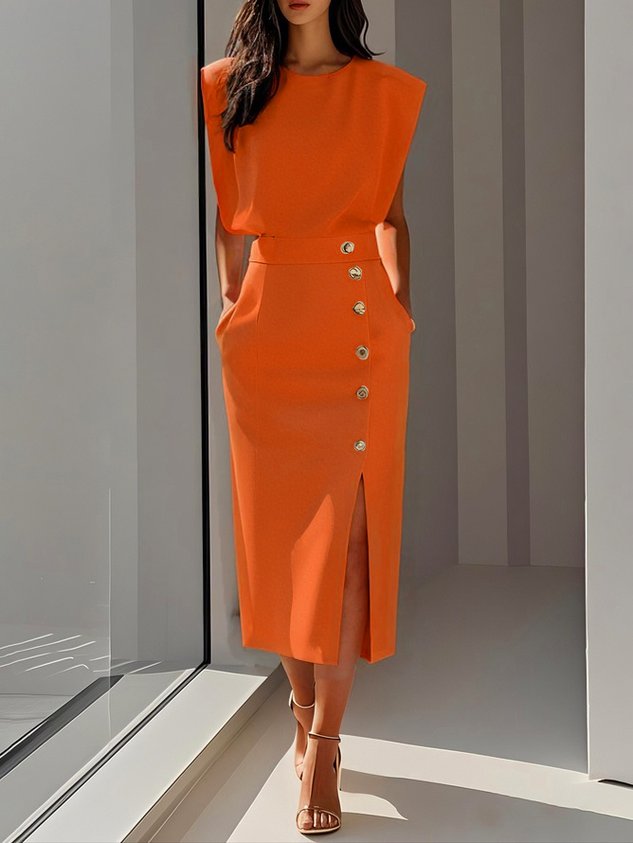 Coraline | Solid Button-Slit Midi Dress