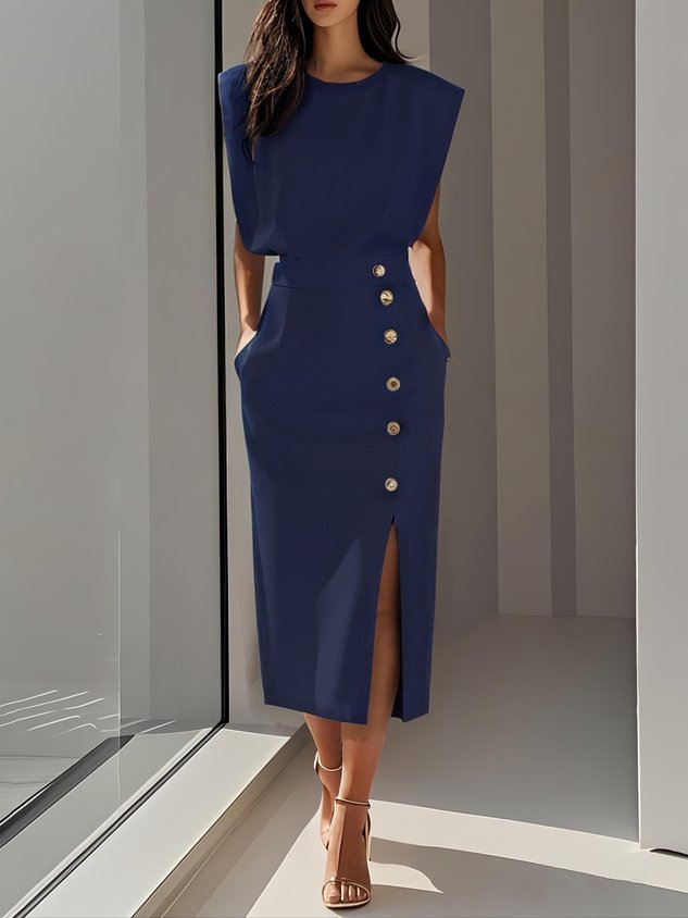 Coraline | Solid Button-Slit Midi Dress